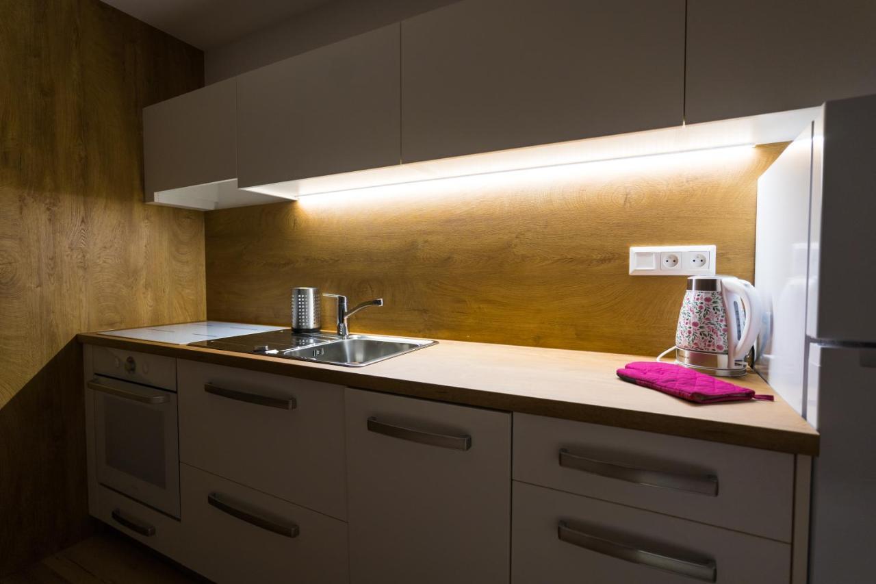 Apartmany Ema A Peter เทรโควา ภายนอก รูปภาพ